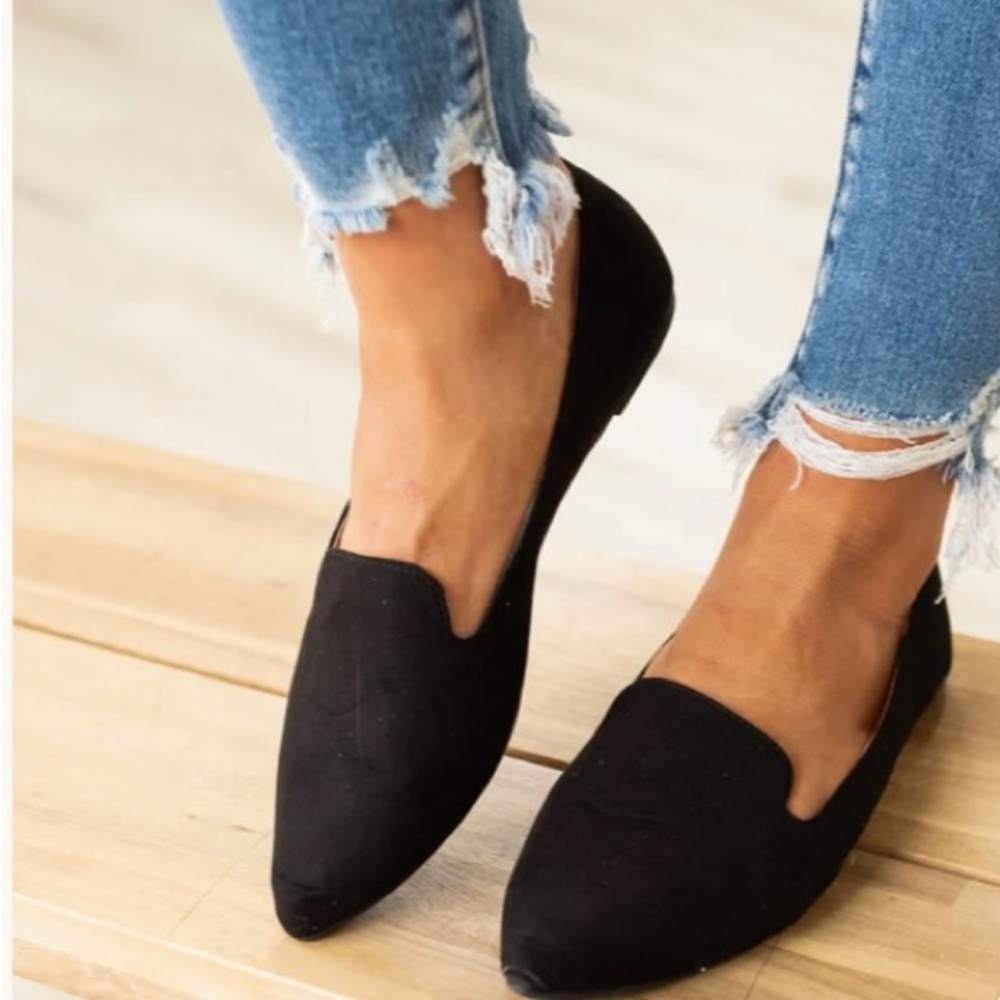 New- Qupid Black Suede Flats